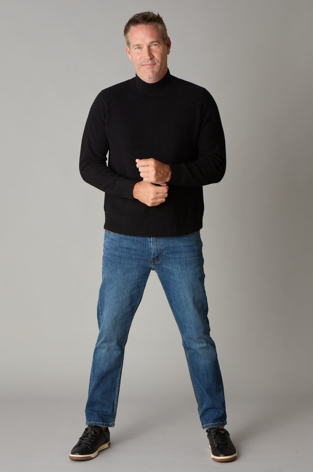 ENDS and MEANS Merino Wool Pocket L/S Mock Neck Tee – CUXTON